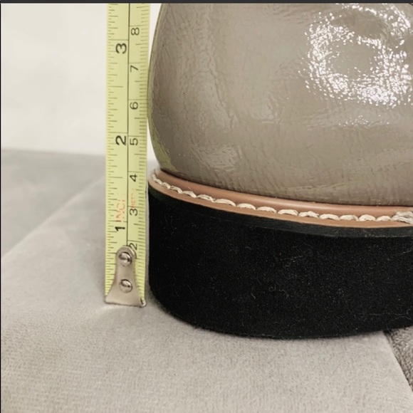 *SOLD* Naturalizer leather platform loafers tassel - Picture 16 of 16